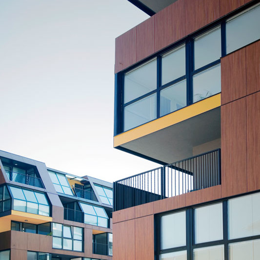 Stanovanjski kompleks Poljansko nabrežje